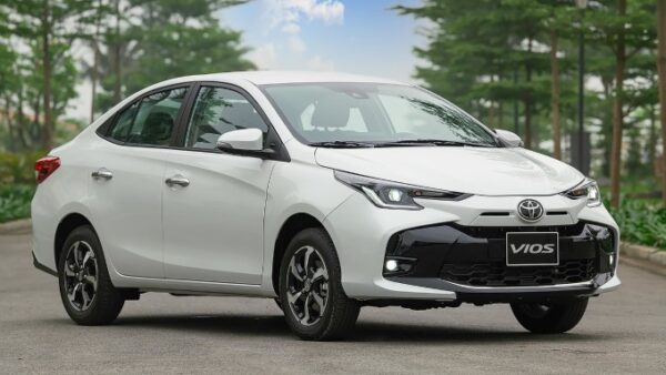 Vios 2024 - Trắng